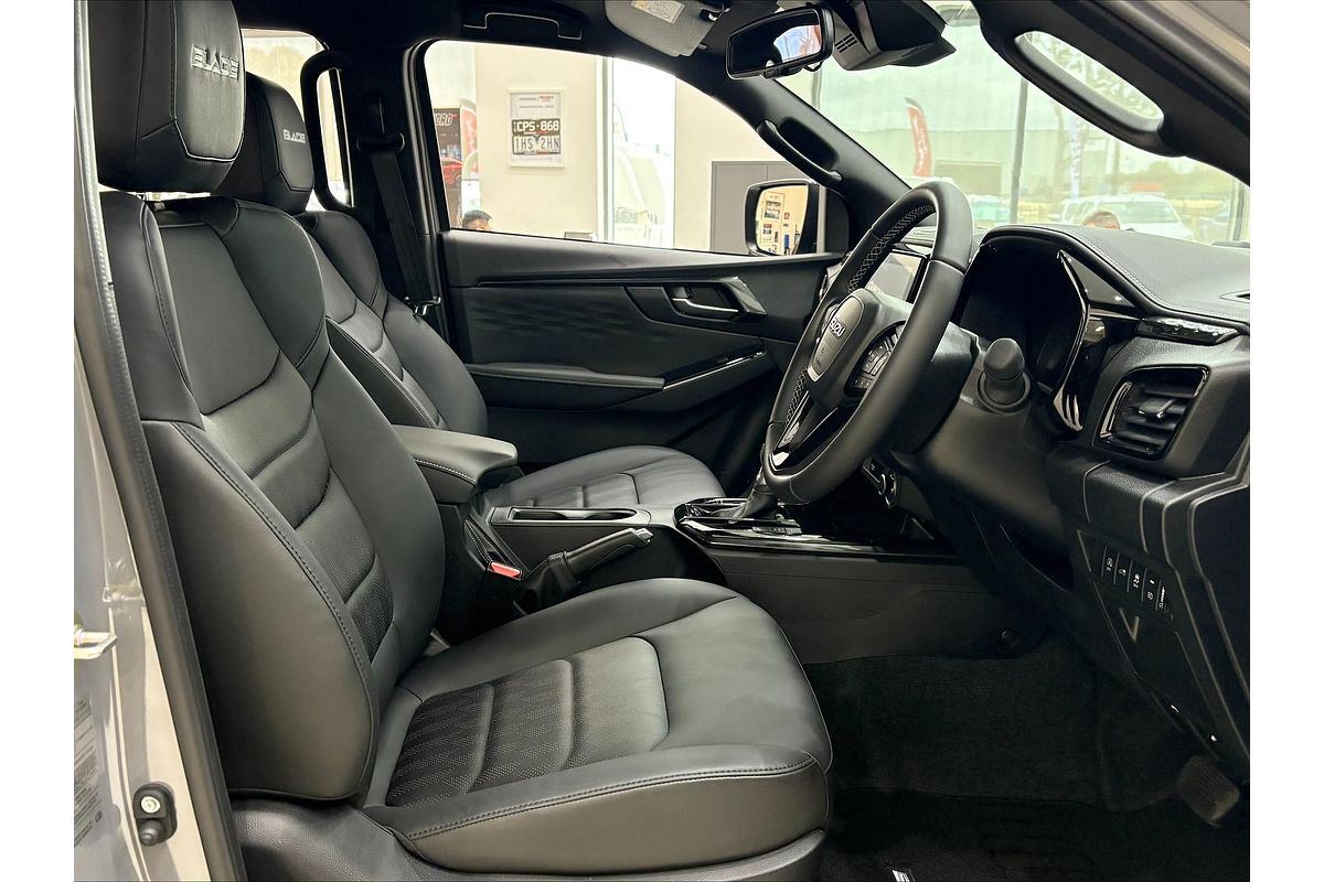 2025 Isuzu D-MAX BLADE 4X4