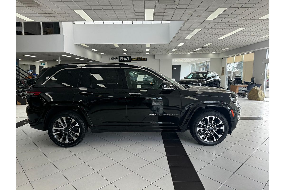 2023 Jeep Grand Cherokee Overland WL