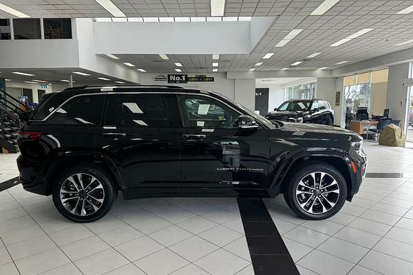 2023 Jeep Grand Cherokee Overland WL