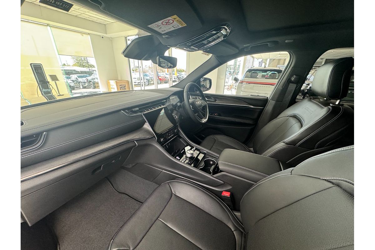 2023 Jeep Grand Cherokee Overland WL