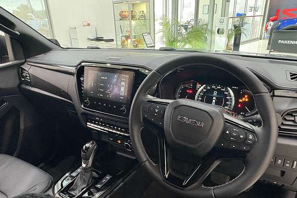 2025 Isuzu D-MAX BLADE 4X4
