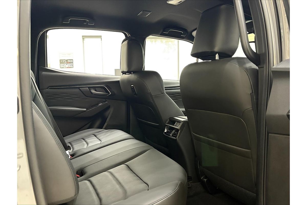 2025 Isuzu D-MAX BLADE 4X4
