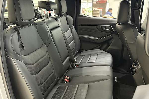 2025 Isuzu D-MAX BLADE 4X4