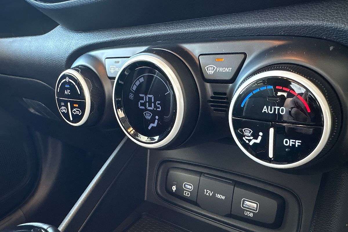 2024 Hyundai Venue Elite QX.V5