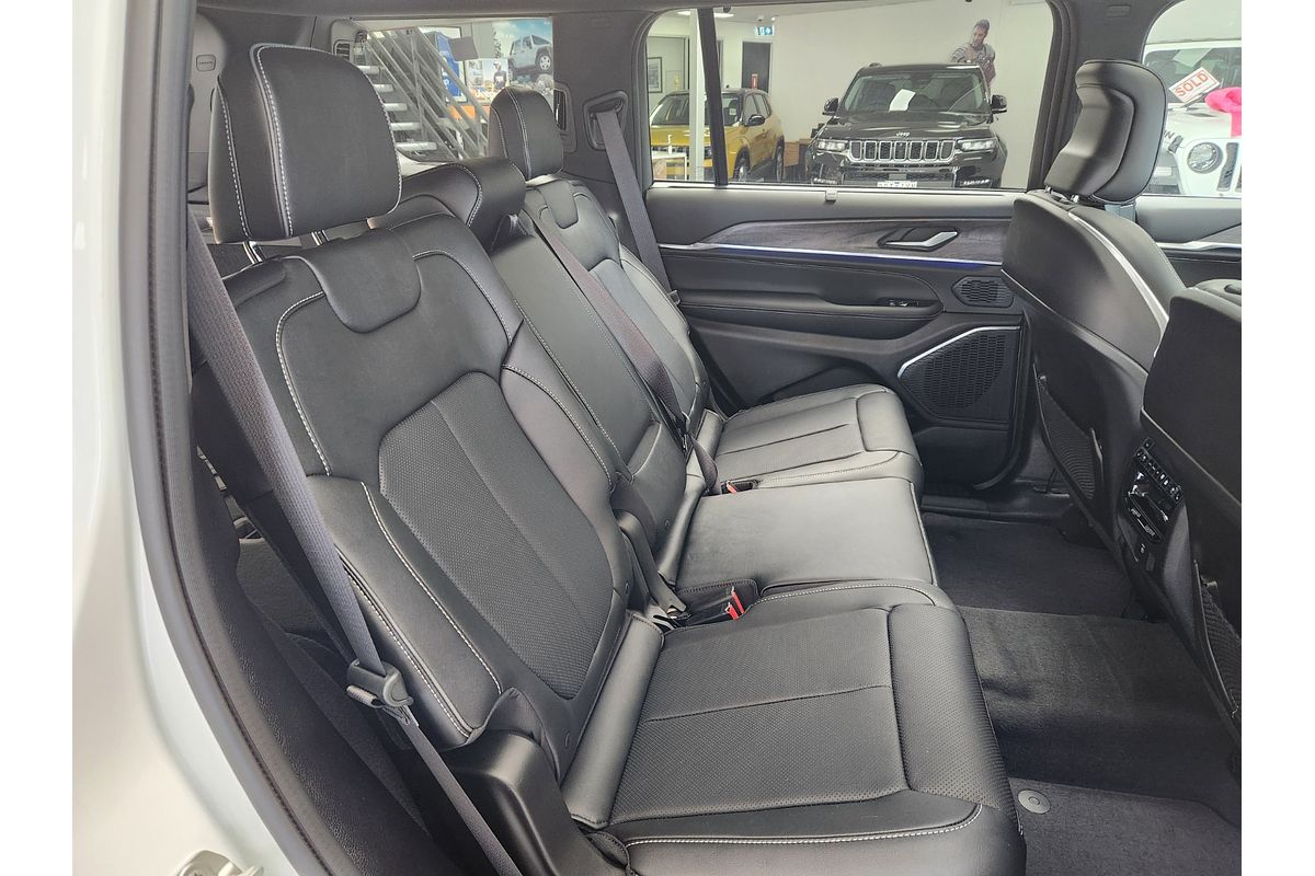 2023 Jeep Grand Cherokee Overland WL