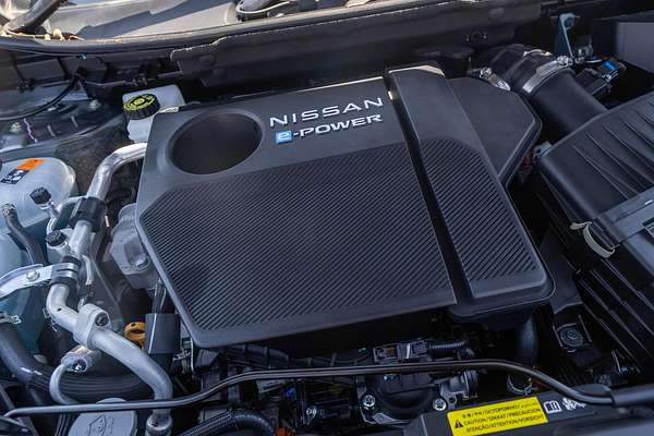 2025 Nissan X-TRAIL ST-L e-POWER T33