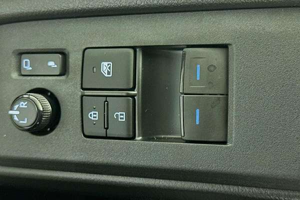 2025 Toyota Hiace GDH300R LWB