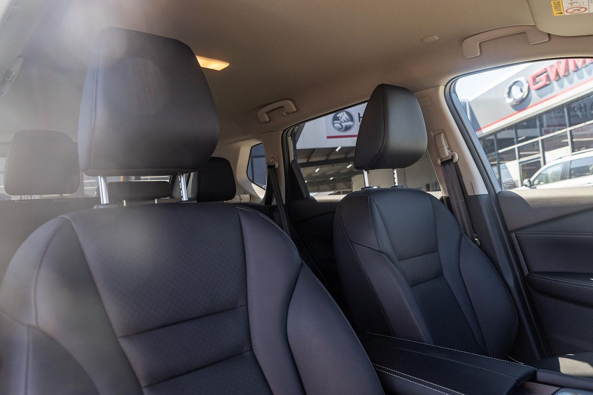 2025 Nissan X-TRAIL ST-L e-POWER T33