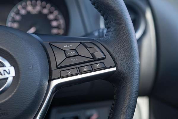 2025 Nissan Navara ST-X D23 4X4