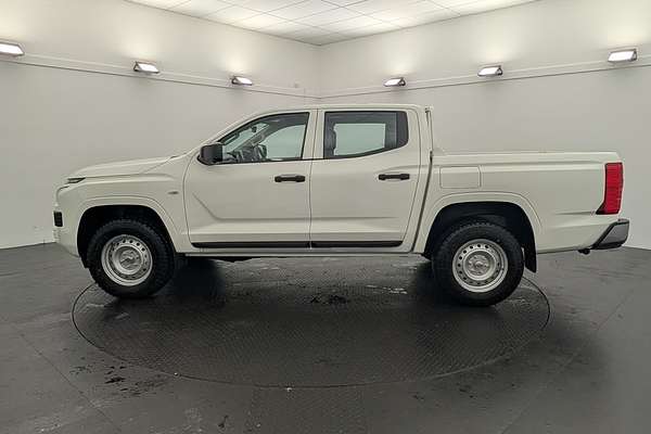 2025 Mitsubishi Triton GLX MV 4X4