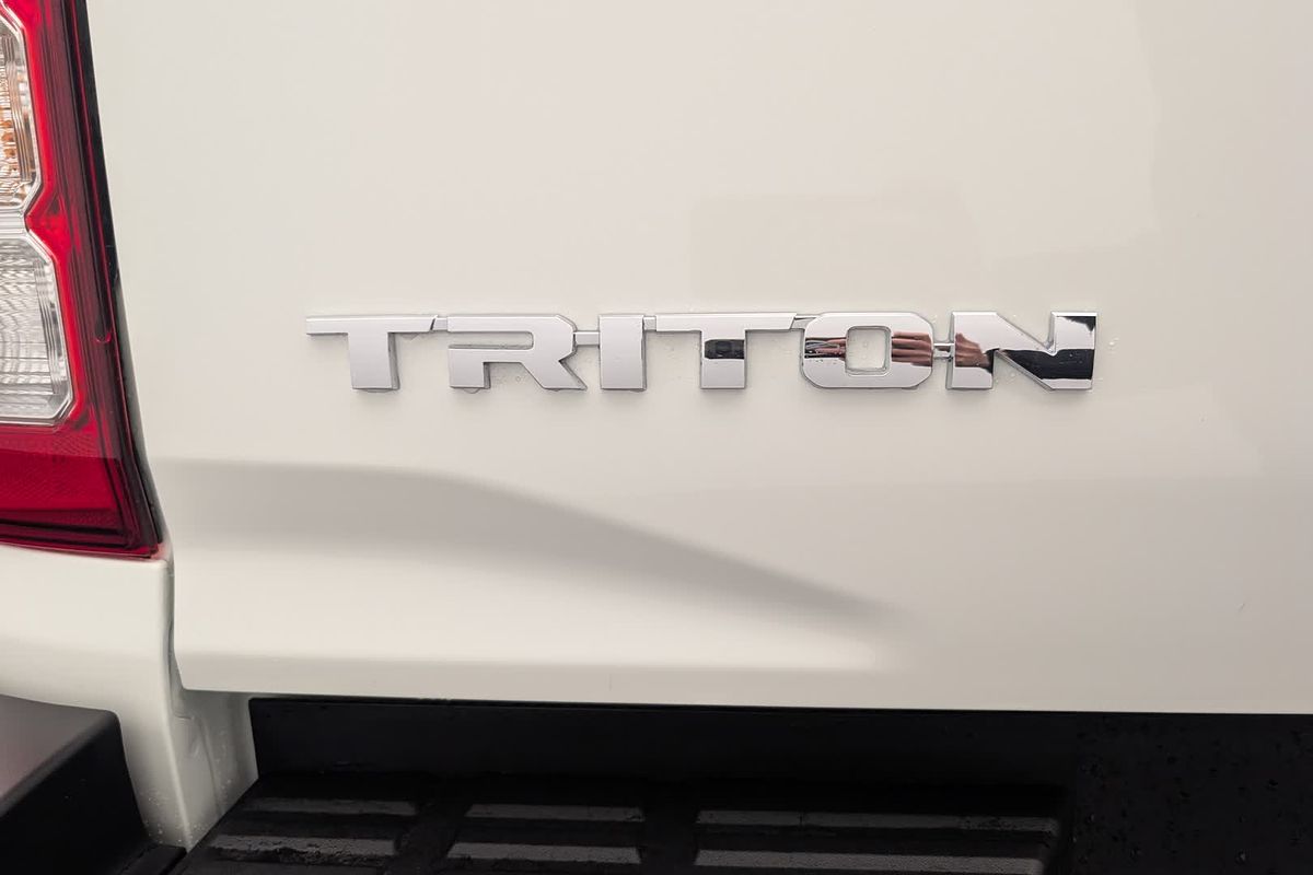 2025 Mitsubishi Triton GLX MV 4X4