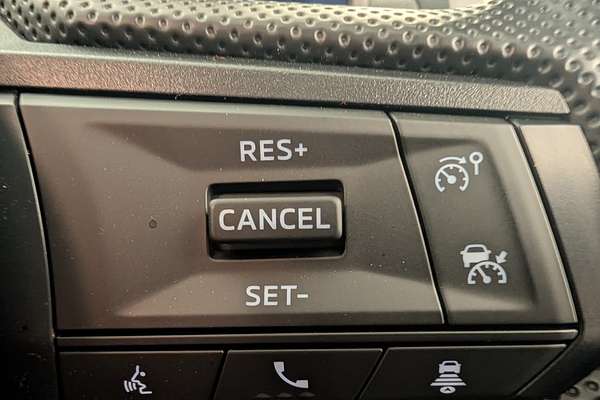 2025 Mitsubishi Triton GLX MV 4X4