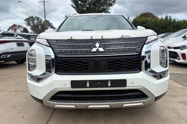 2022 Mitsubishi Outlander LS ZM