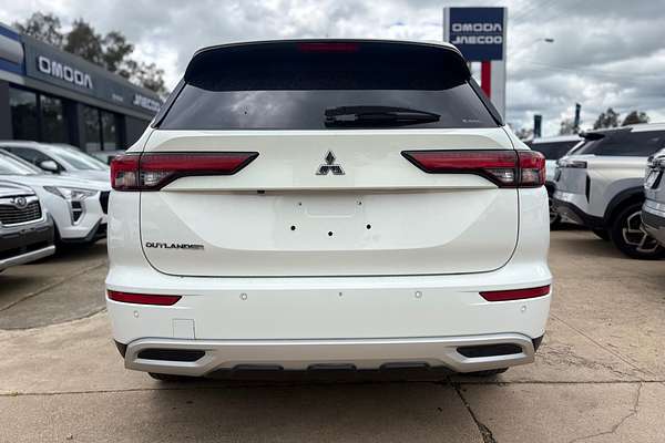 2022 Mitsubishi Outlander LS ZM