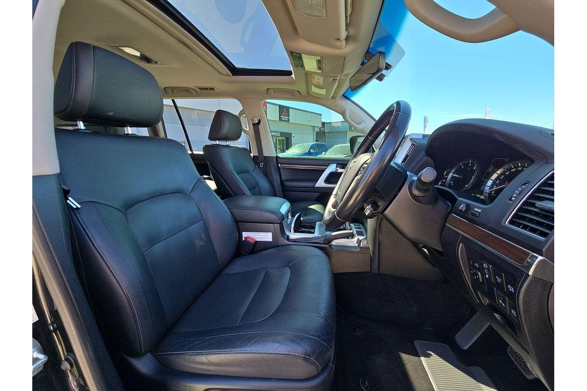 2020 Toyota Landcruiser VX VDJ200R
