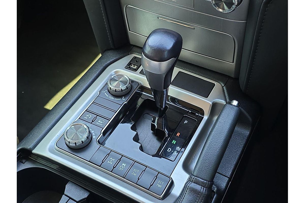 2020 Toyota Landcruiser VX VDJ200R