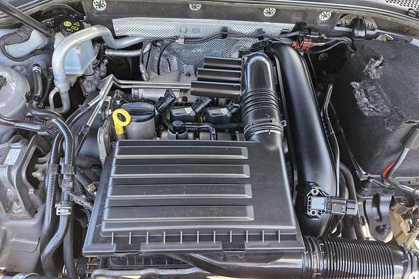 2014 Volkswagen Golf 90TSI 7