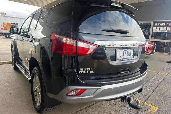 2017 Isuzu MU-X LS-T
