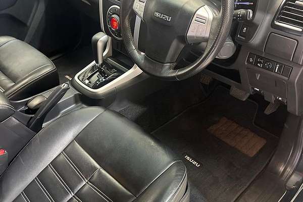 2017 Isuzu MU-X LS-T