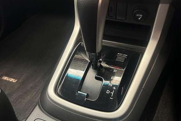 2017 Isuzu MU-X LS-T