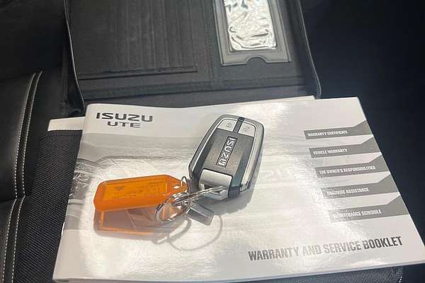 2017 Isuzu MU-X LS-T
