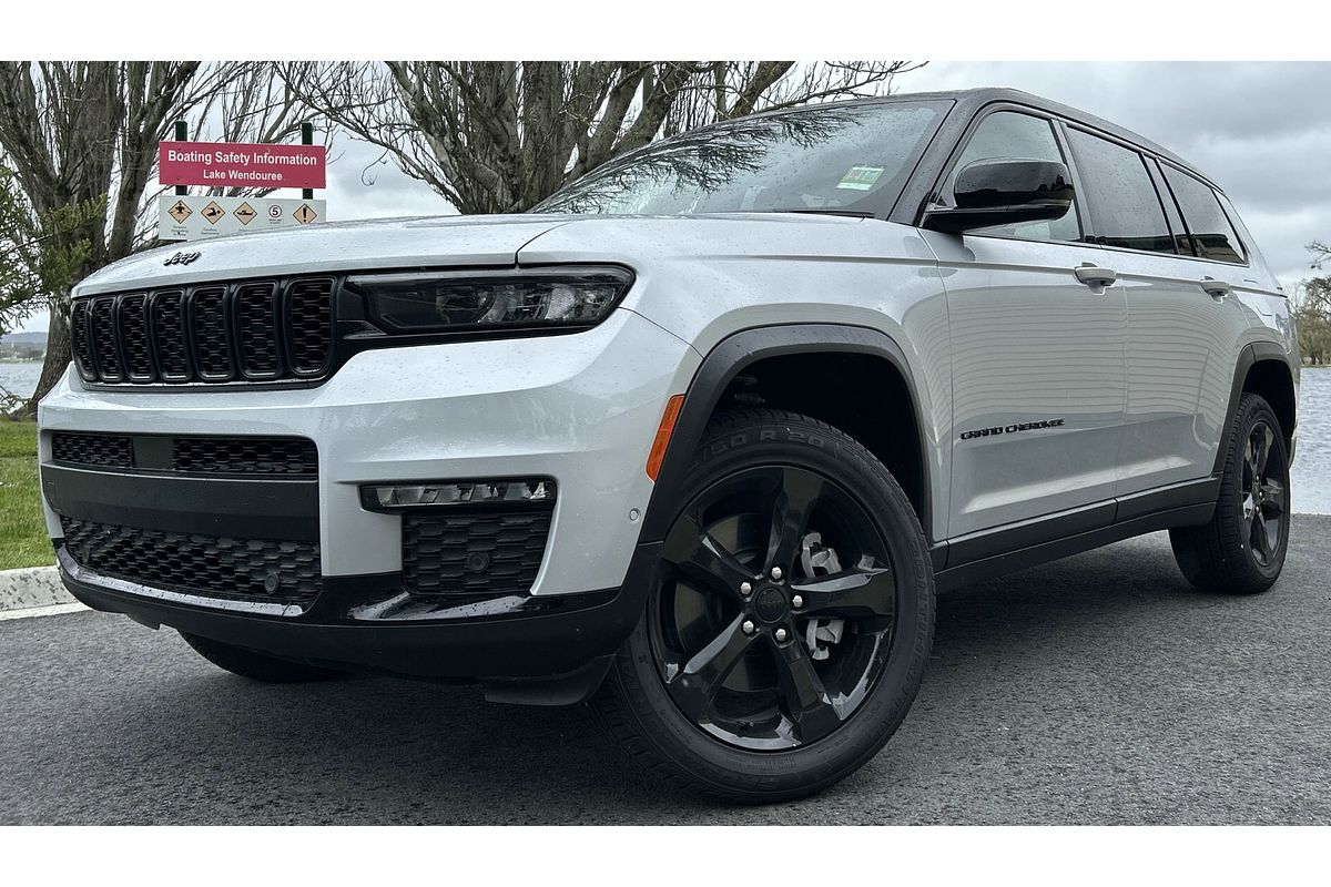 2025 Jeep Grand Cherokee Night Eagle WL