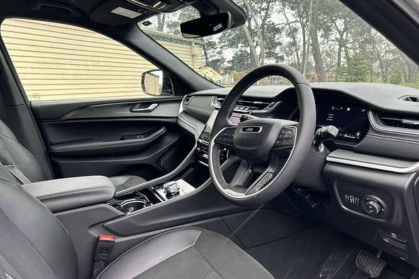 2025 Jeep Grand Cherokee Night Eagle WL