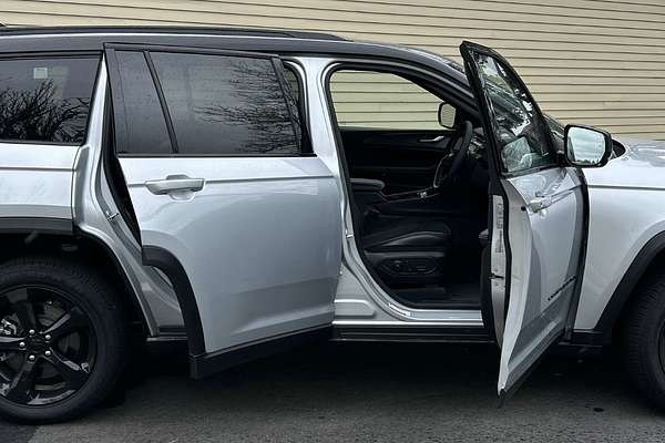 2025 Jeep Grand Cherokee Night Eagle WL