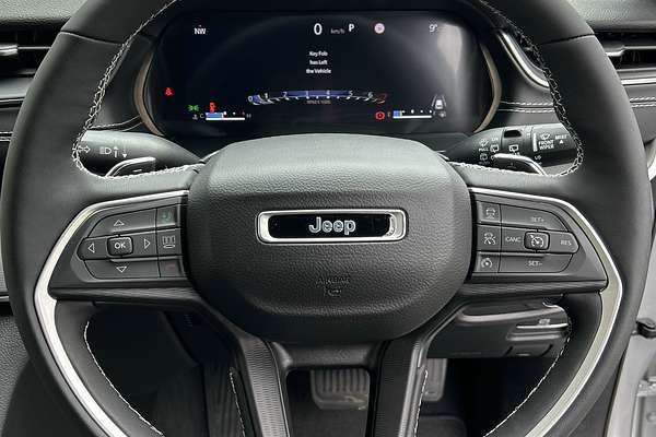 2025 Jeep Grand Cherokee Night Eagle WL