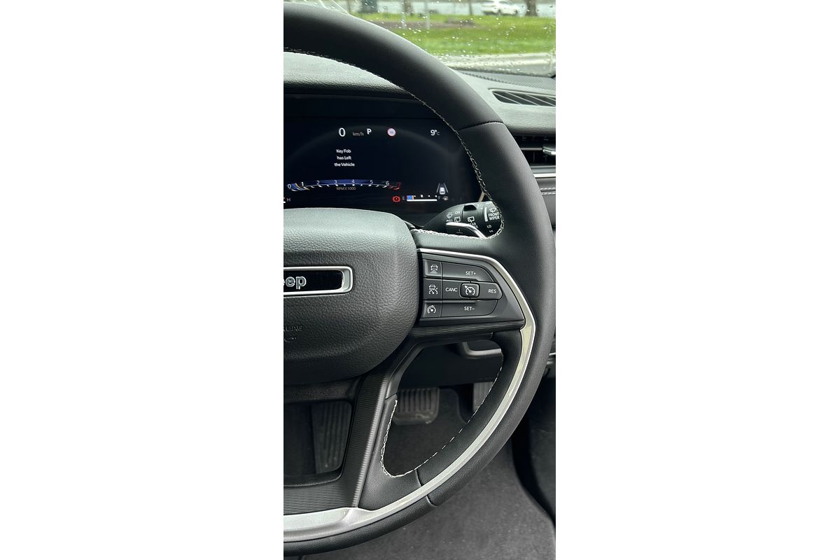 2025 Jeep Grand Cherokee Night Eagle WL