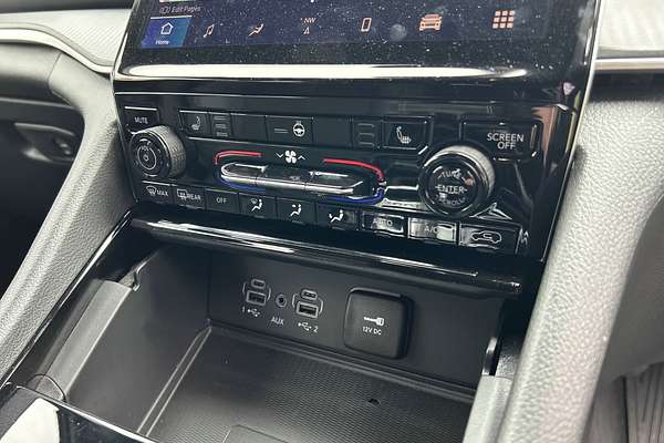 2025 Jeep Grand Cherokee Night Eagle WL