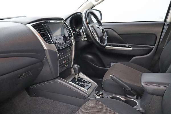 2021 Mitsubishi Triton GLS MR 4X4