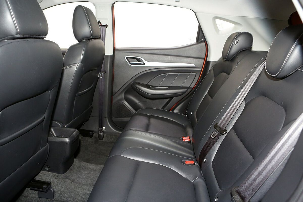 2018 MG ZS Essence AZS1