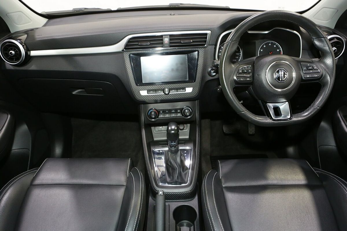 2018 MG ZS Essence AZS1