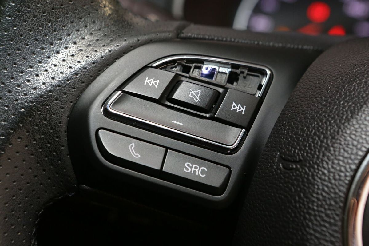 2018 MG ZS Essence AZS1