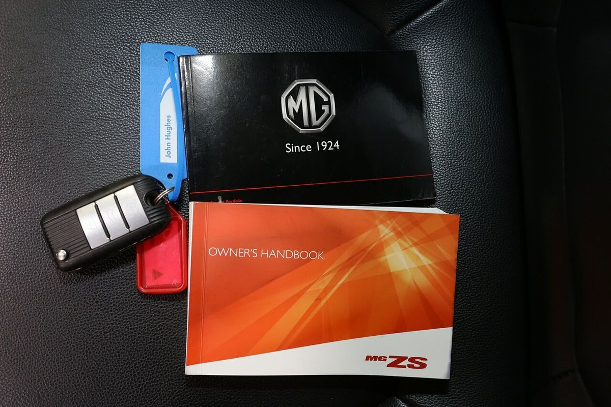2018 MG ZS Essence AZS1