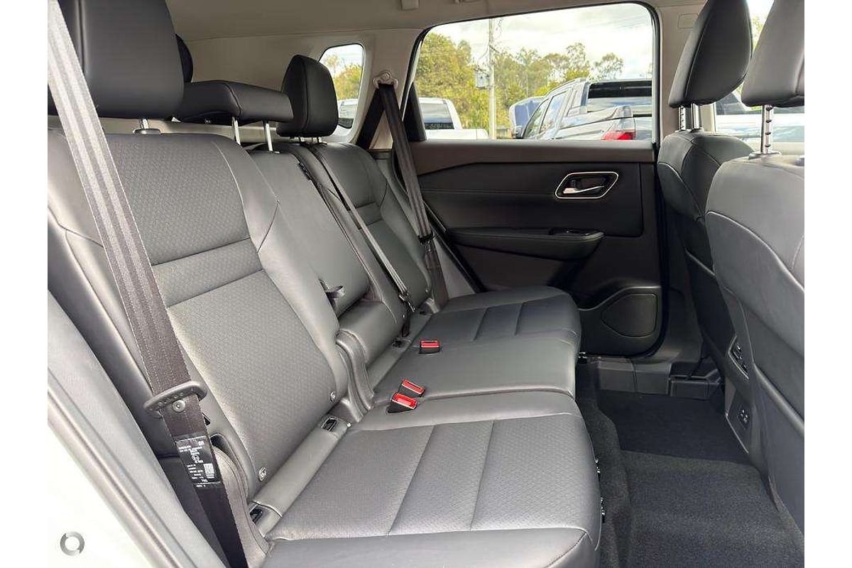 2025 Nissan X-TRAIL ST-L e-POWER T33