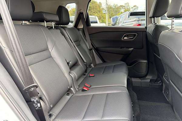 2025 Nissan X-TRAIL ST-L e-POWER T33