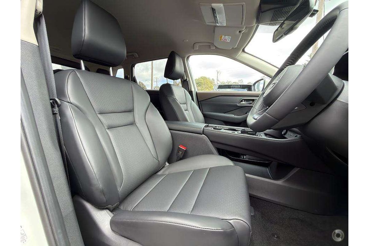2025 Nissan X-TRAIL ST-L e-POWER T33