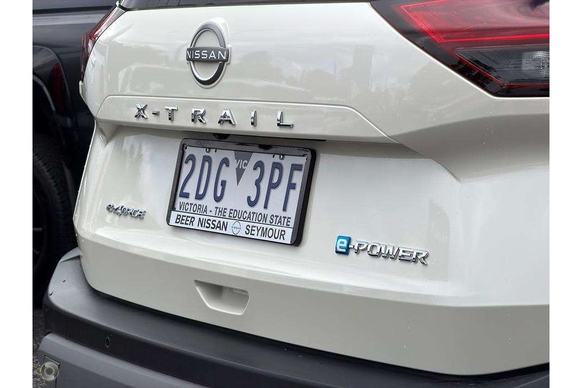 2025 Nissan X-TRAIL ST-L e-POWER T33