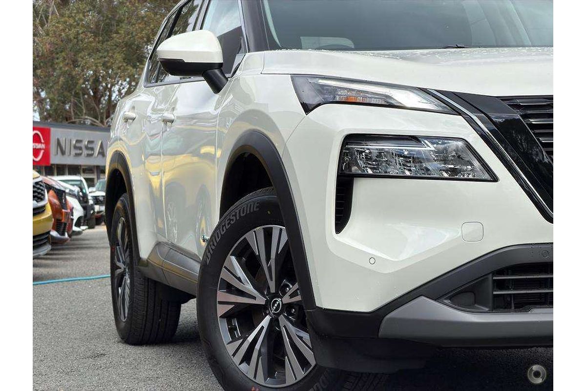 2025 Nissan X-TRAIL ST-L e-POWER T33