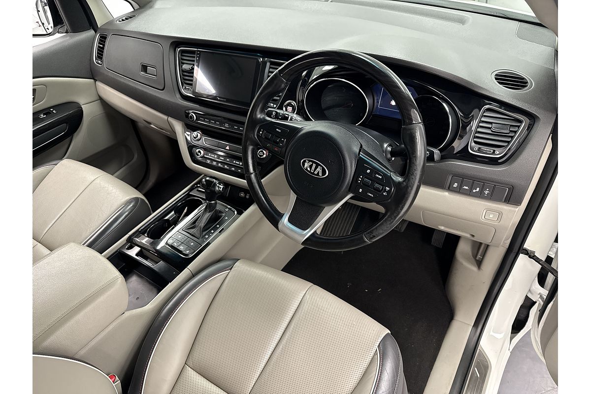 2016 Kia Carnival Platinum YP
