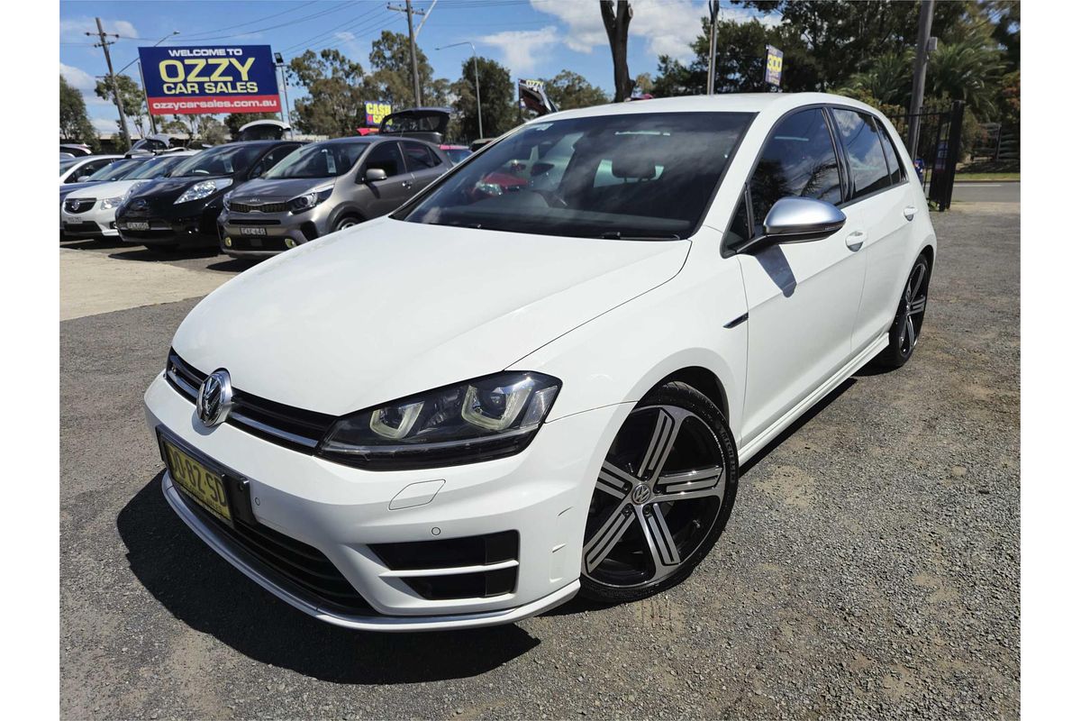 2015 Volkswagen Golf R 7
