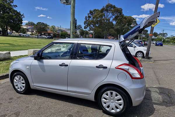 2011 Suzuki Swift GA FZ