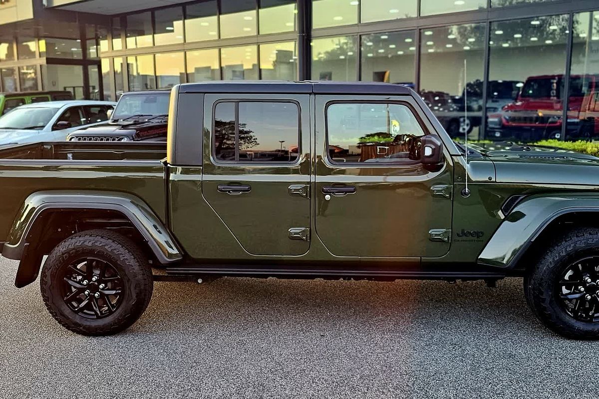 2023 Jeep Gladiator Night Eagle JT All Wheel Drive