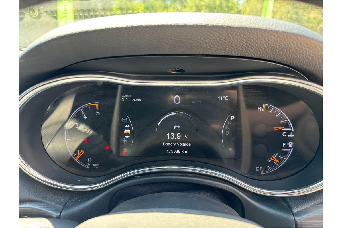 2019 Jeep GRAND CHEROKEE Laredo WK
