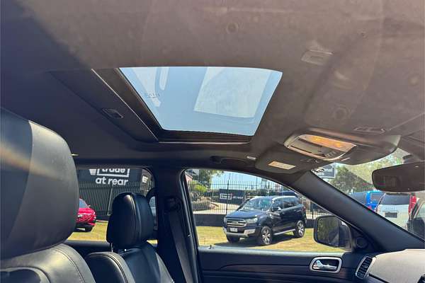 2019 Jeep GRAND CHEROKEE Laredo WK
