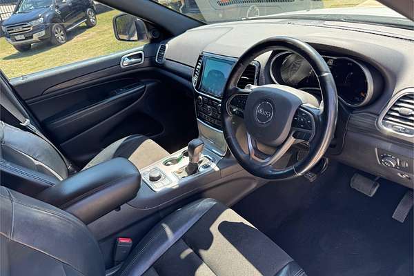 2019 Jeep GRAND CHEROKEE Laredo WK