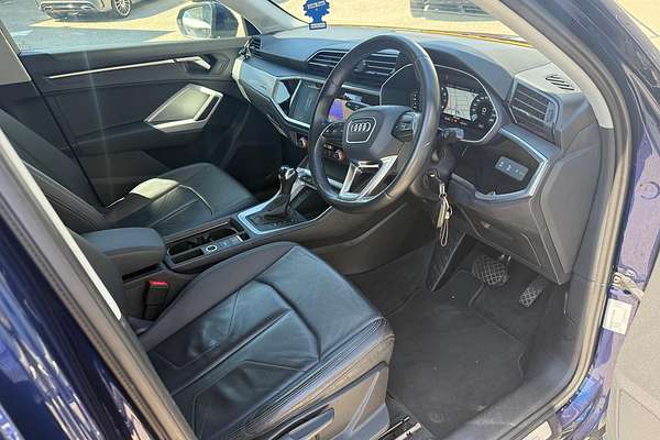 2022 Audi Q3 35 TFSI S line F3