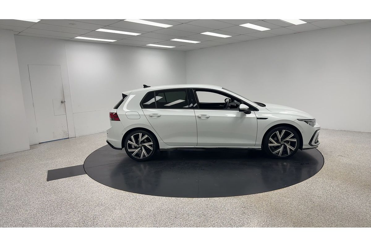 2021 Volkswagen Golf 110TSI R-Line 8